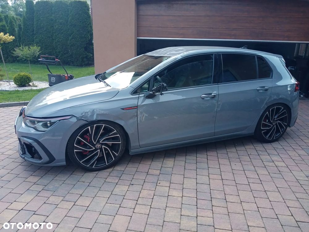 Volkswagen Golf GTI 2.0 TSI OPF DSG Performance - 2