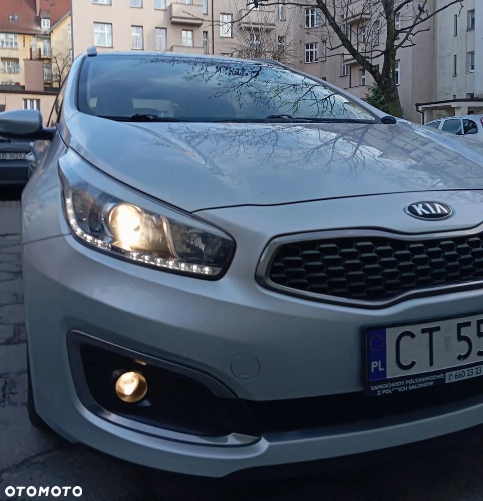 Kia Ceed 1.6 CRDi L Business Line - 10
