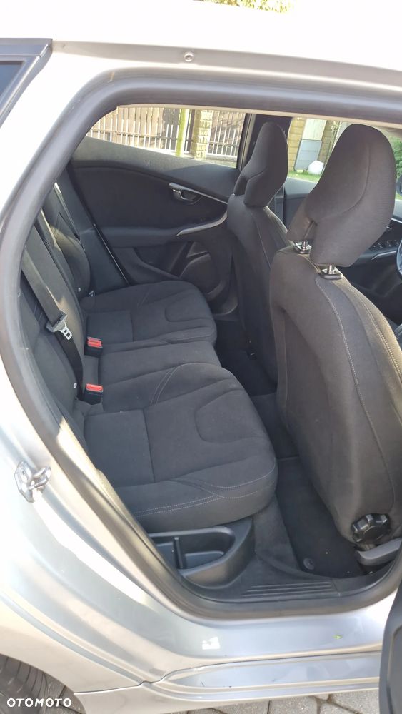 Volvo V40 D2 Kinetic - 14