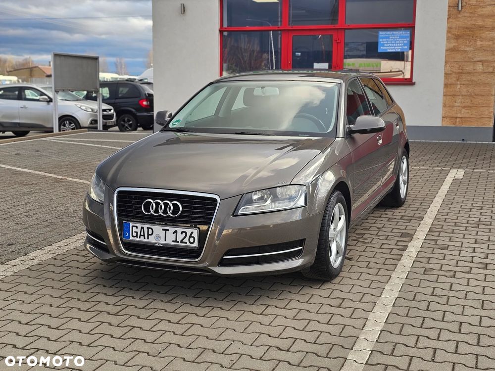 Audi A3 Sportback 1.2 TFSI Ambiente - 2