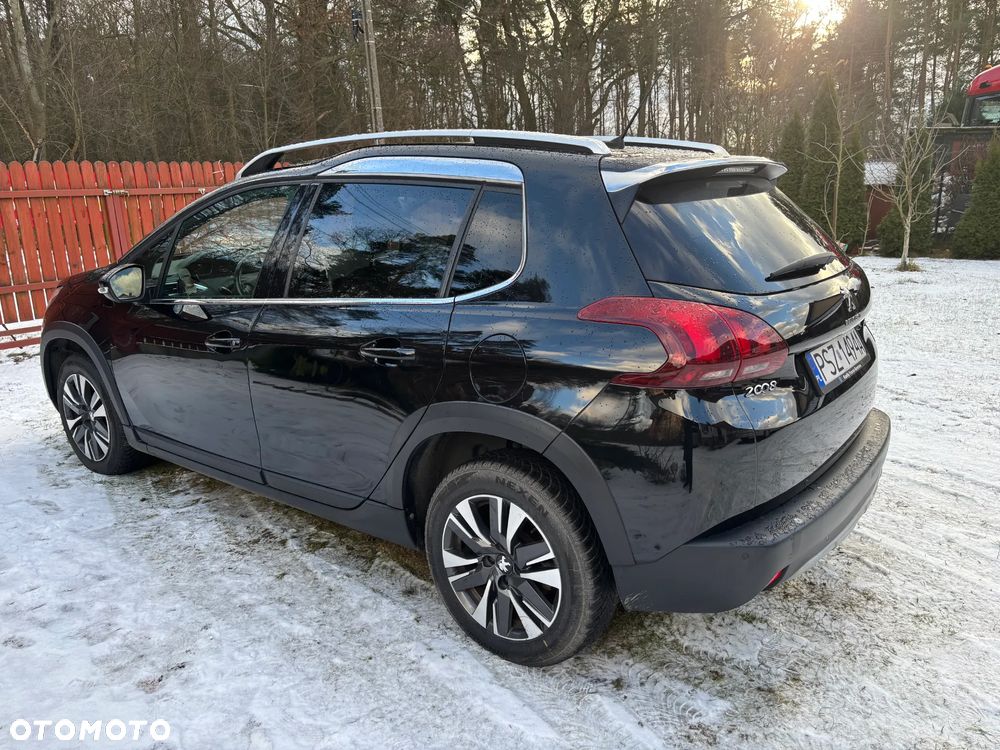 Peugeot 2008 1.2 Pure Tech Allure S&S EAT6 - 4