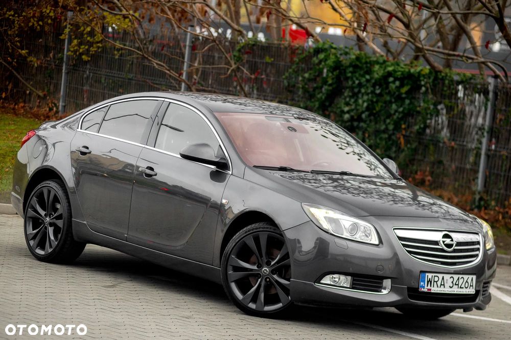 Opel Insignia 2.0 Turbo 4x4 Cosmo - 11