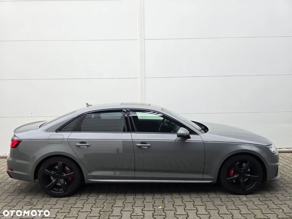 Audi S4 Limousine - 5