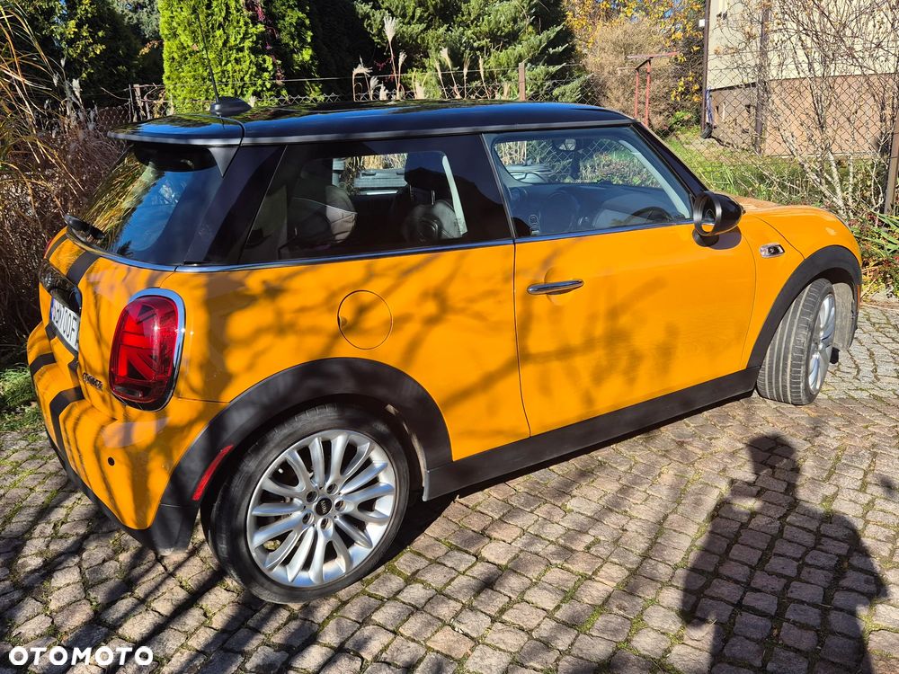 MINI Cooper Standard - 4