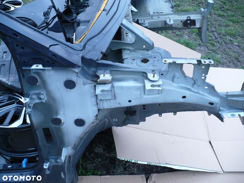 3008 II 5008 II 16-CWIARTKA FARTUCH SLUPEK PROG PODLUZNICA PRAWA IDEAL.EU.