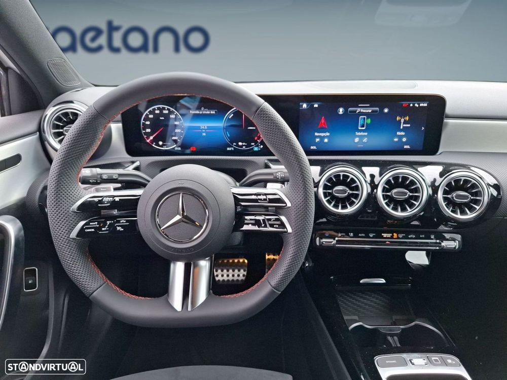 Mercedes-Benz A 250 e - 13