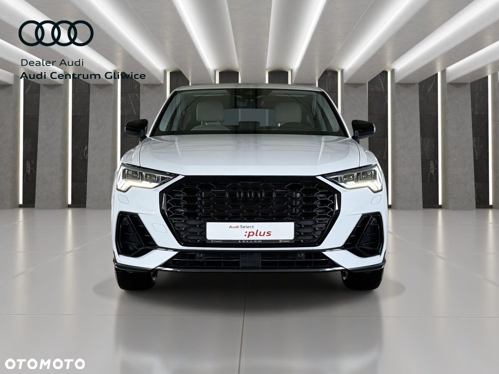 Audi Q3 Sportback - 9