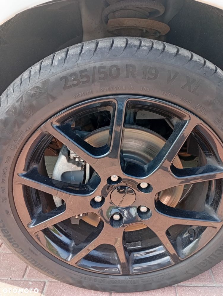 Dodge Grand Caravan - 25