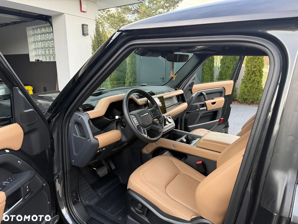 Land Rover Defender 3.0 D300 mHEV X-Dynamic HSE - 9