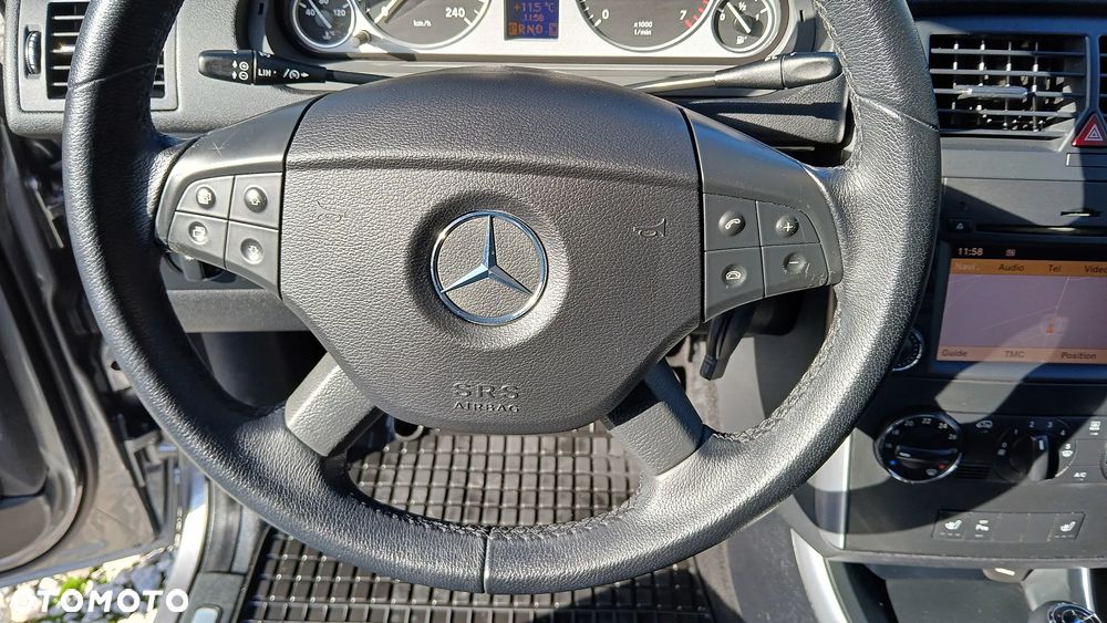 Mercedes-Benz Klasa B 180 Autotronic - 24