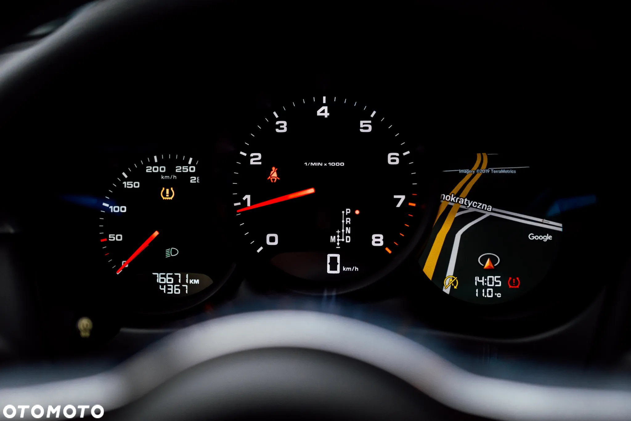 Porsche Macan Standard - 25