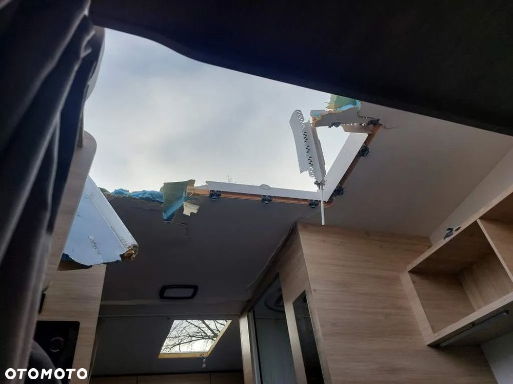 Ford CHALLENGER - 31