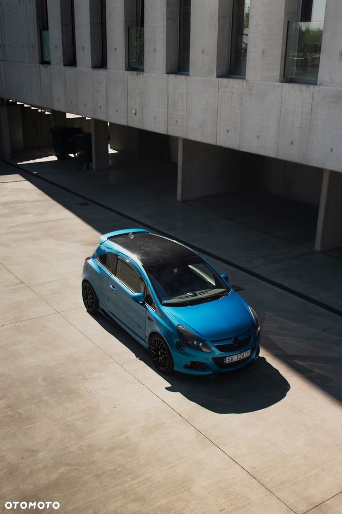 Opel Corsa 1.6T OPC - 11