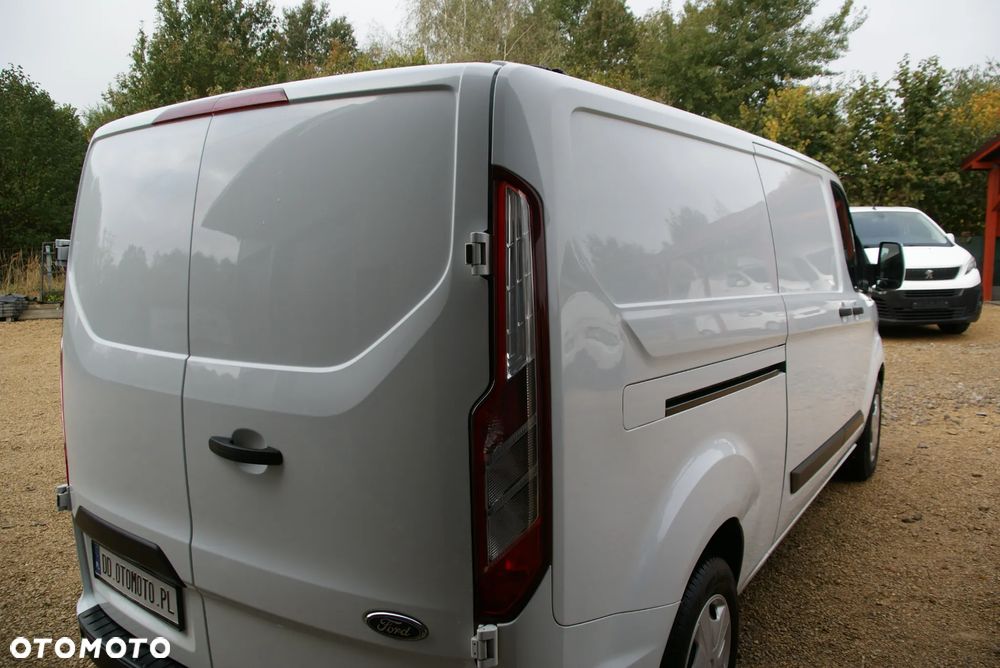 Ford Transit Custom - 11