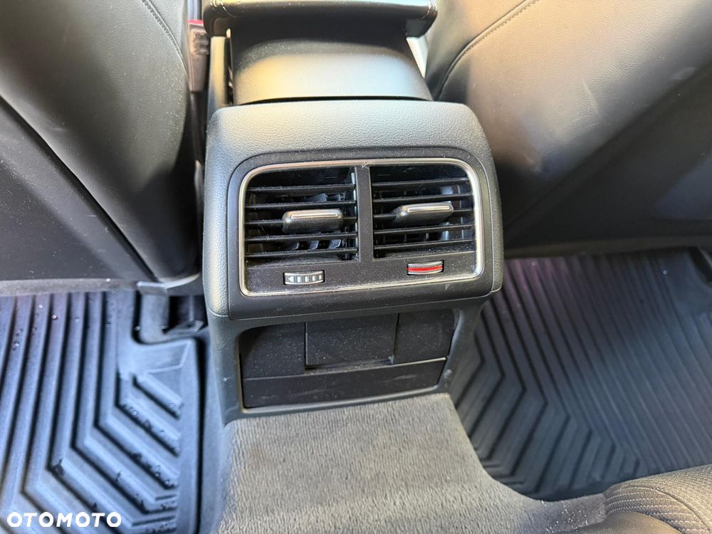 Audi A4 Avant 2.0 TDI DPF quattro S line Sportpaket - 16