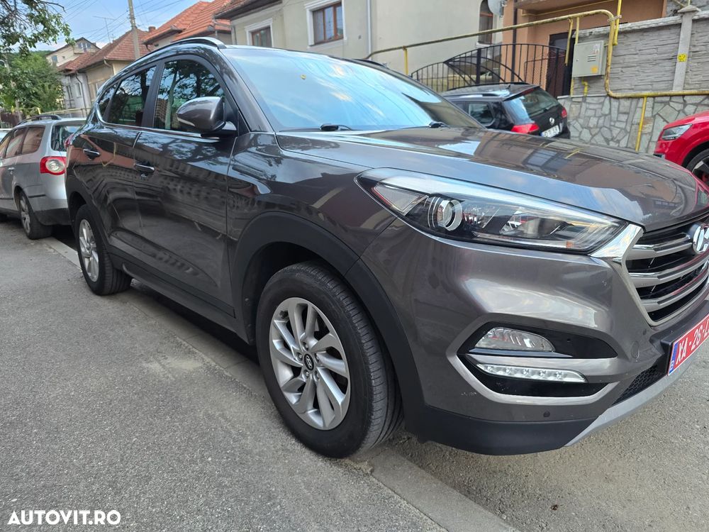 Hyundai Tucson - 2