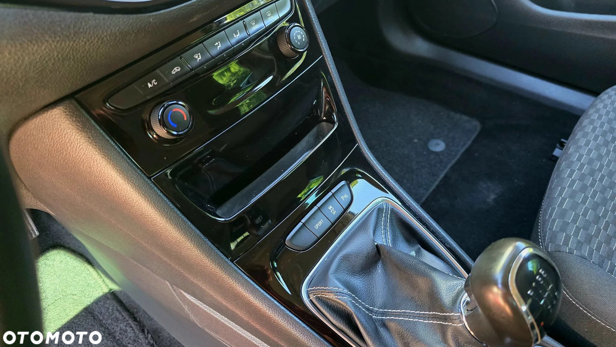 Opel Astra 1.4 Turbo Dynamic - 19