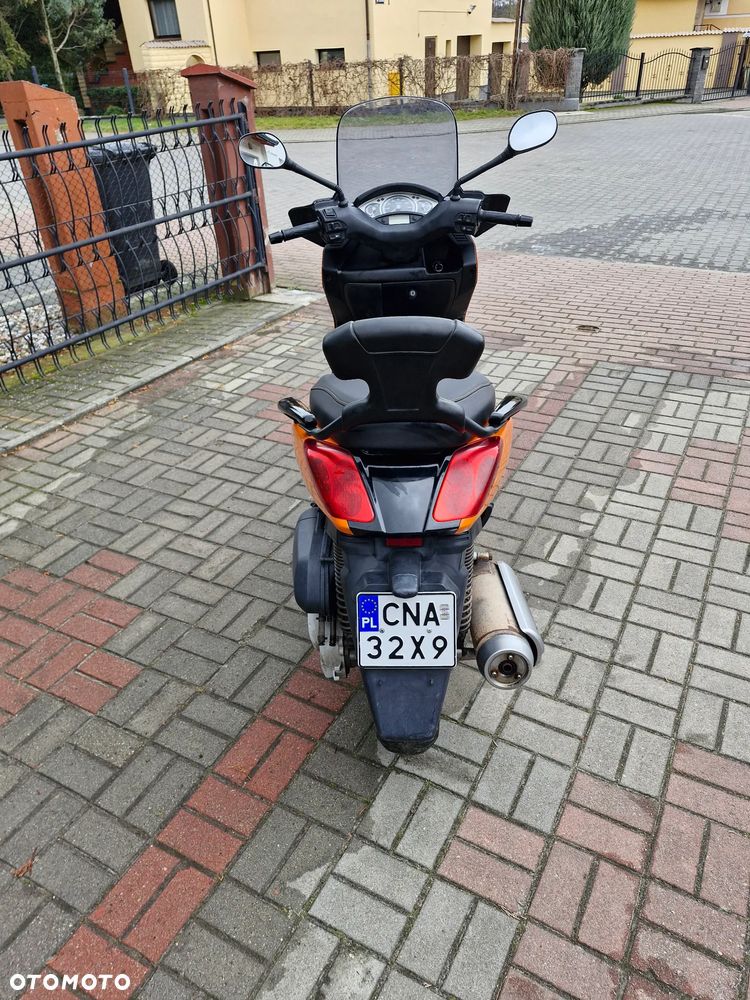 Yamaha X-max - 7