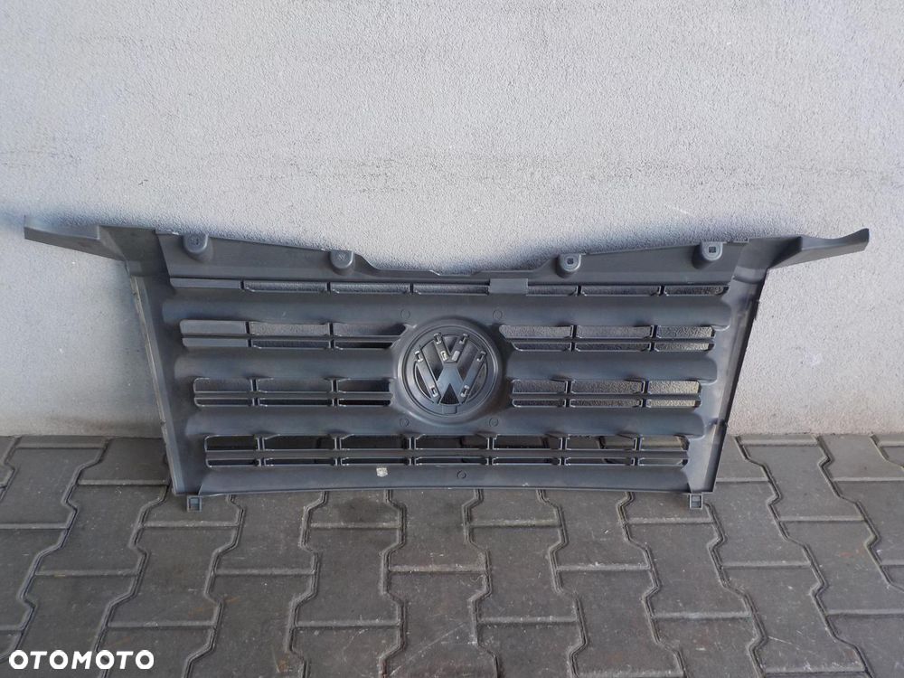 VW CRAFTER 06- GRILL ATRAPA PAS PRZEDNI - 4