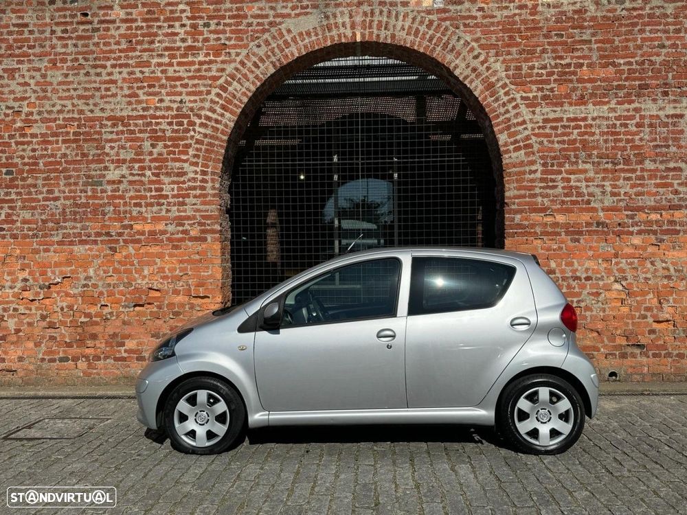 Toyota Aygo 1.0 + AC - 7