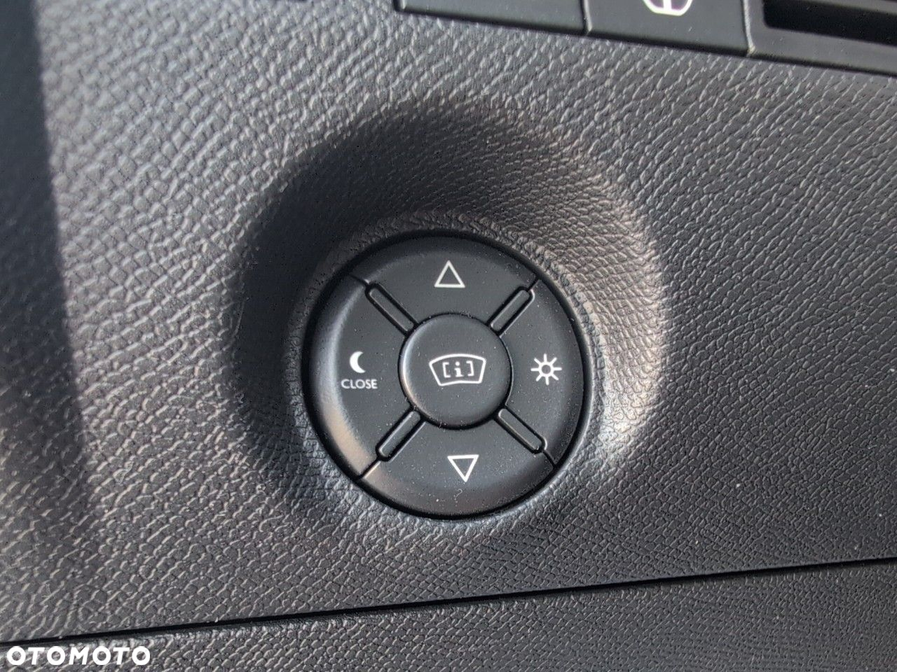 Citroën C4 1.2 PureTech Max S&S EAT8 - 27