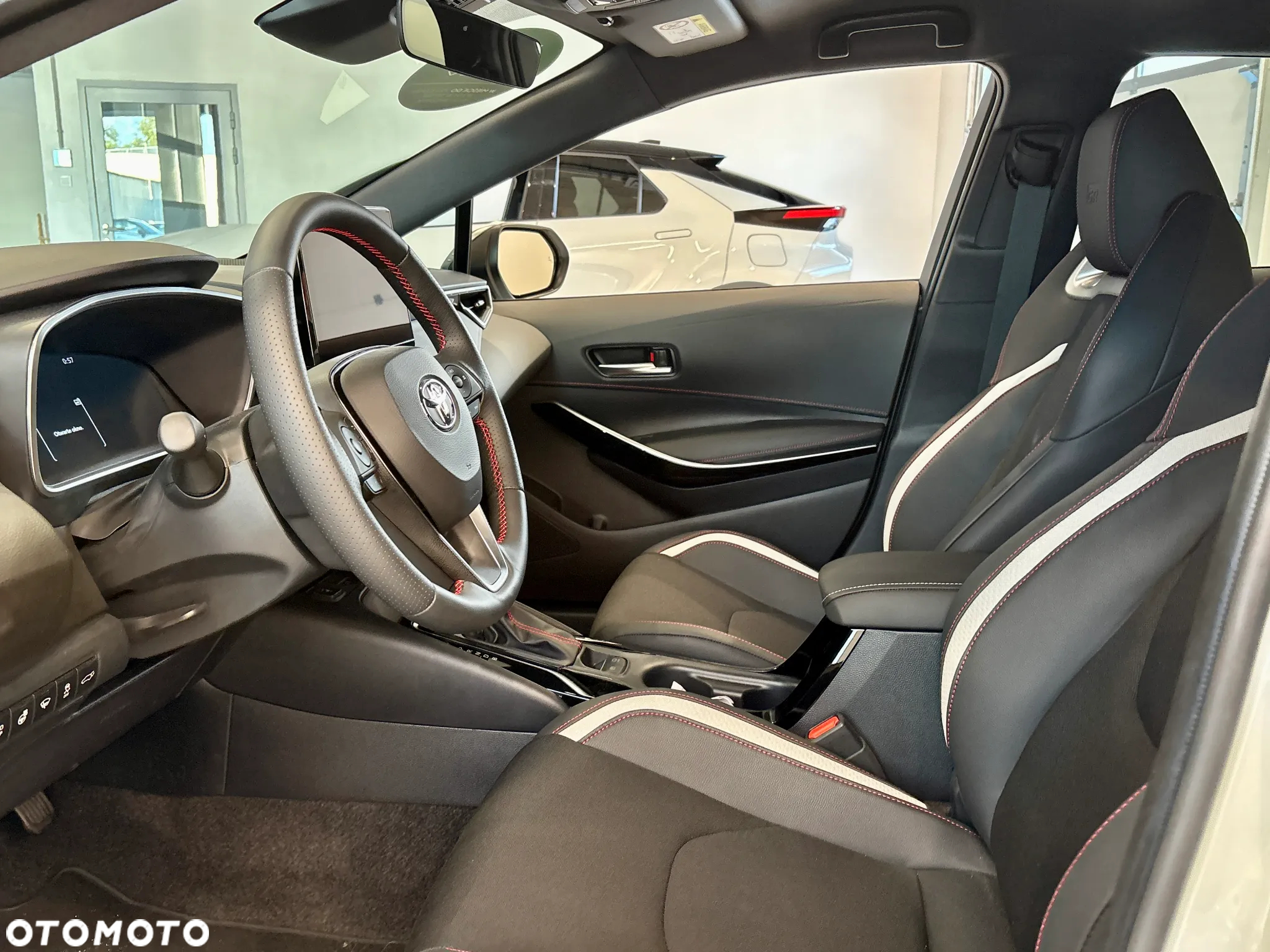 Toyota Corolla 1.8 Hybrid GR Sport - 21