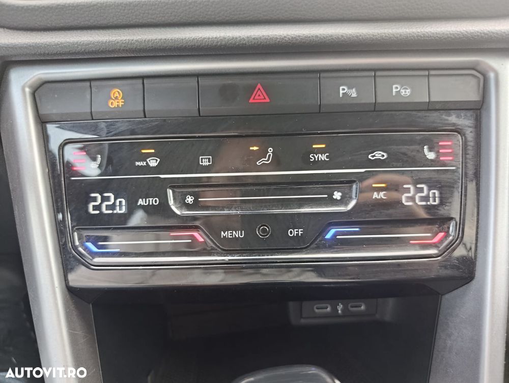 Volkswagen T-Roc 1.5 TSI DSG Life - 30