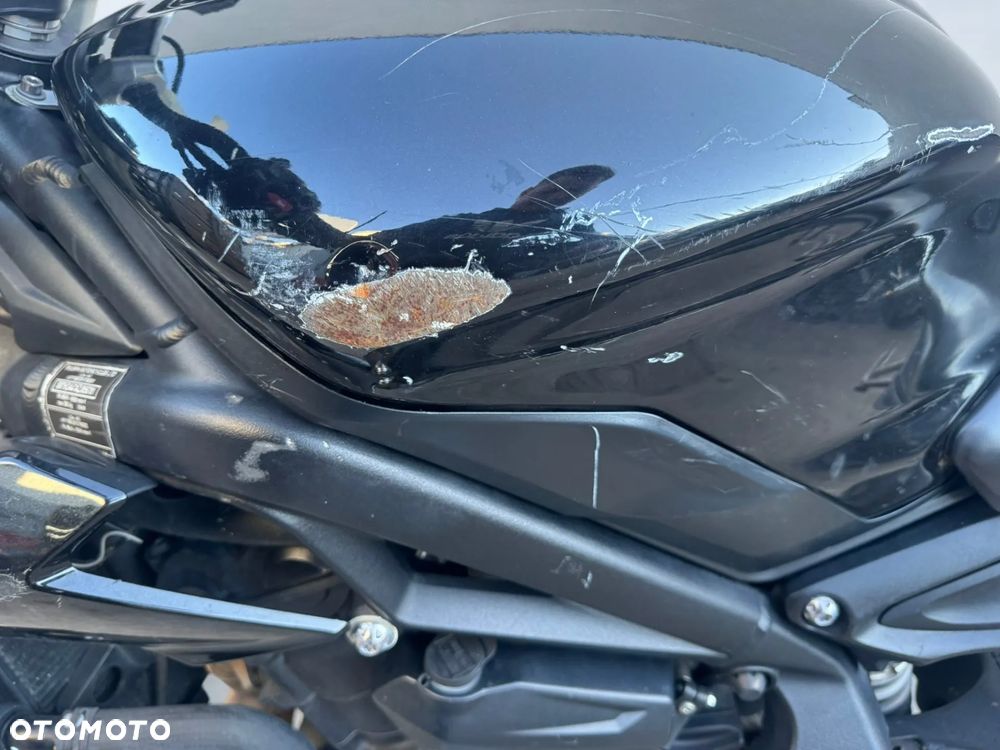 Triumph Street Triple - 15