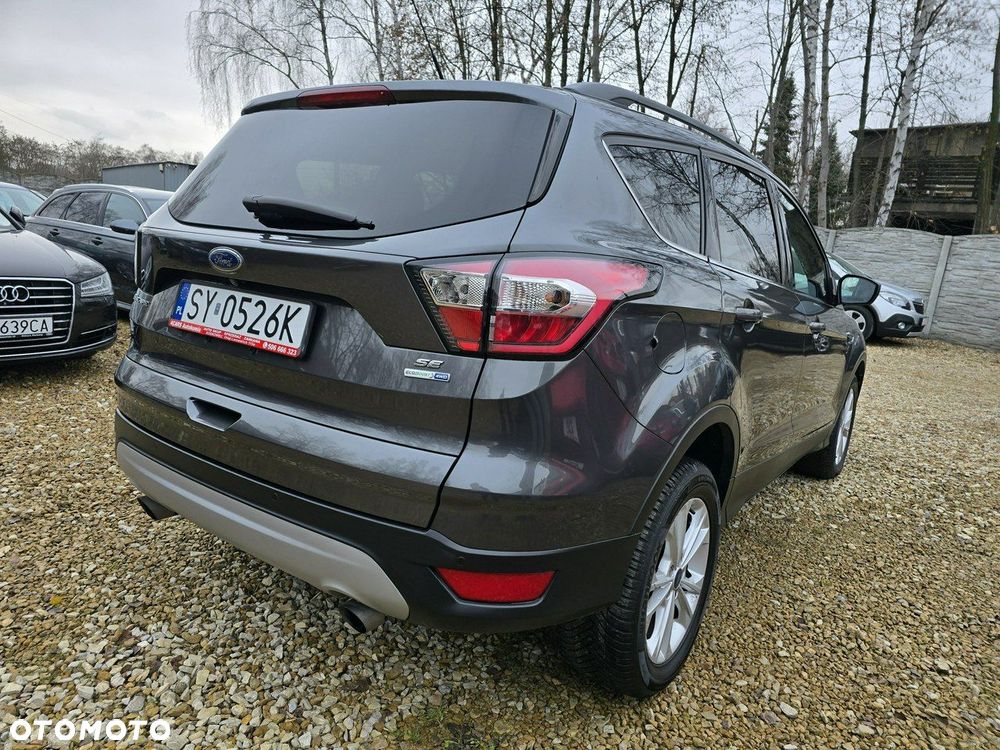 Ford Kuga - 37