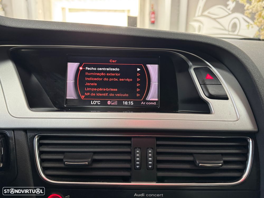 Audi A4 2.0 TDI exclusive - 35