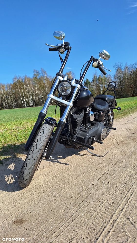 Harley-Davidson Dyna Street Bob - 3