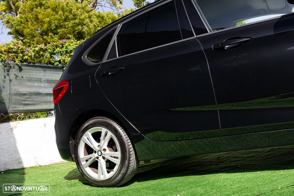 BMW 216 Active Tourer d Line Luxury - 16