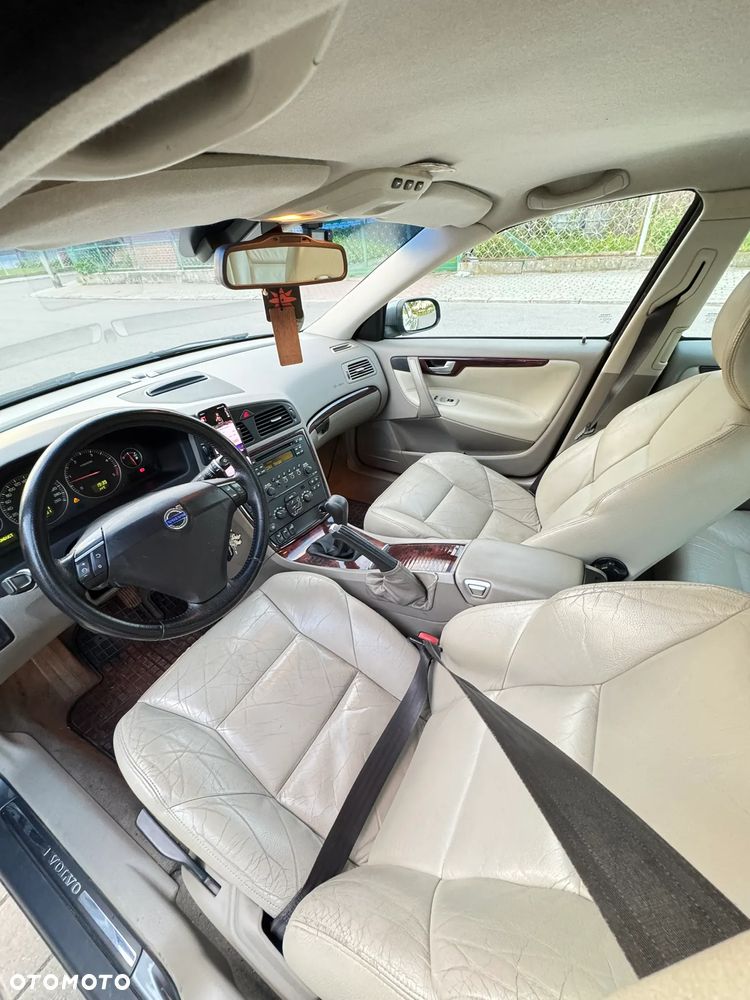 Volvo S60 2.4D Diament - 3