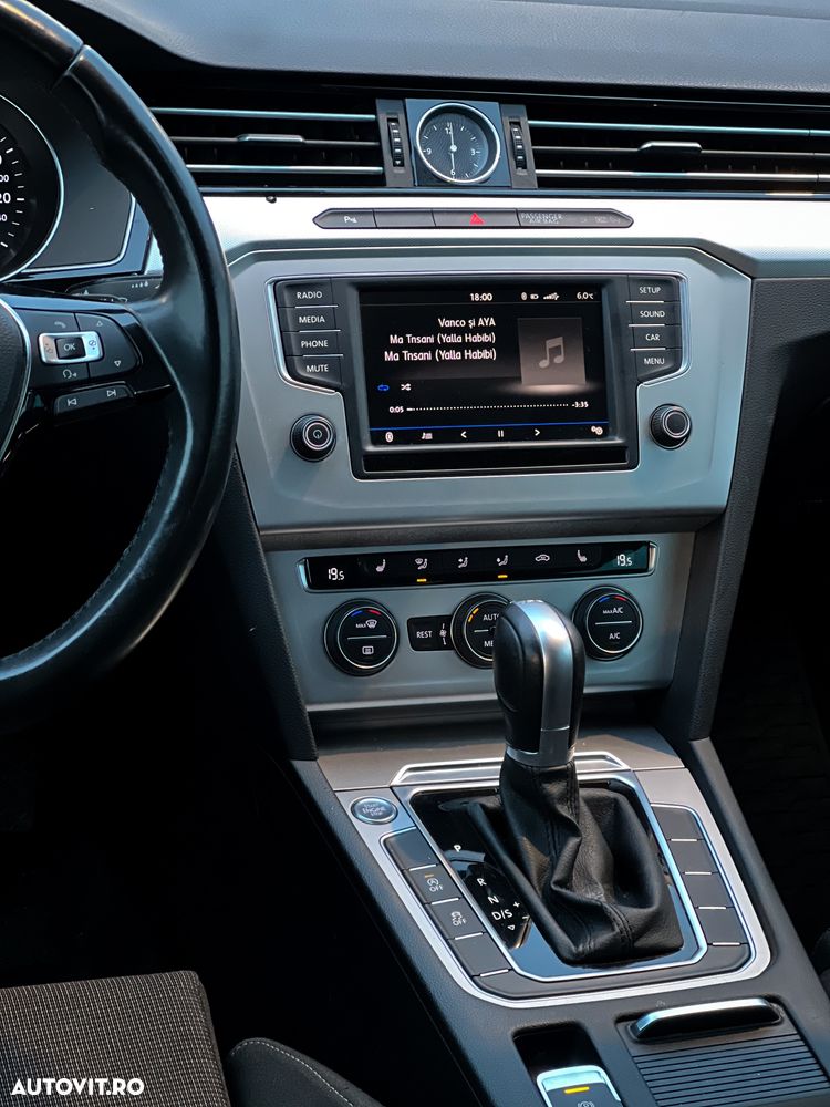 Volkswagen Passat 2.0 TDI SCR DSG Comfortline - 5