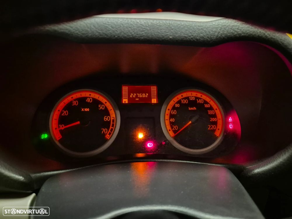 Renault Clio 1.2 16V Confort Dynamique - 16