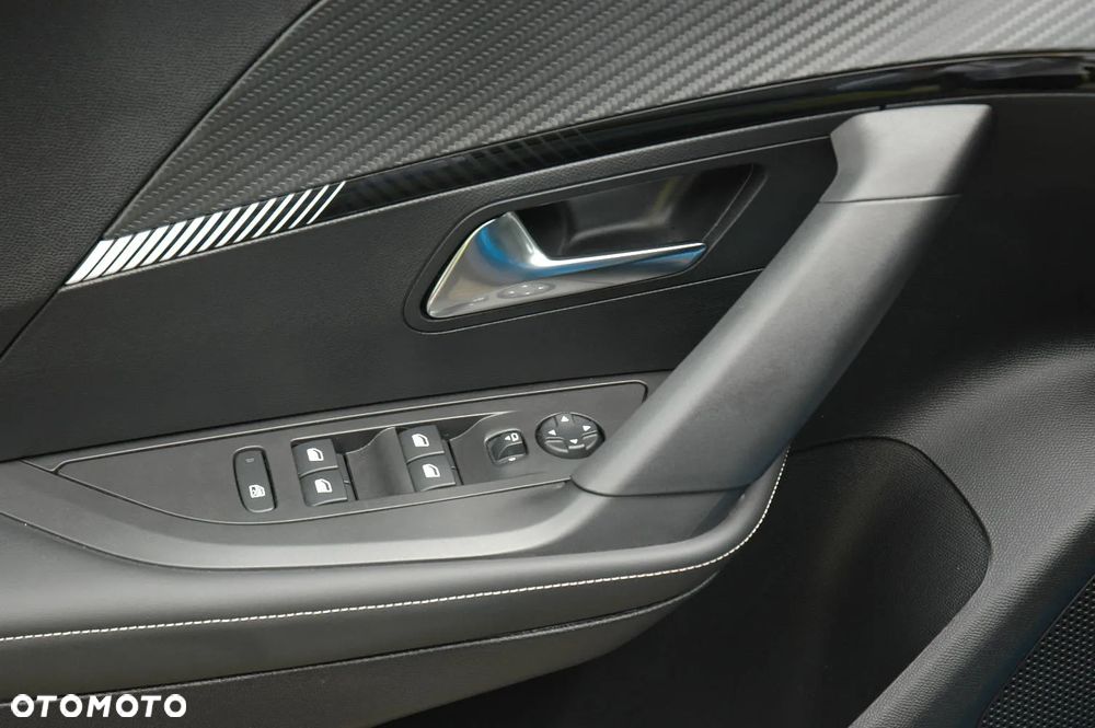 Peugeot 2008 1.2 PureTech Allure S&S EAT8 - 10