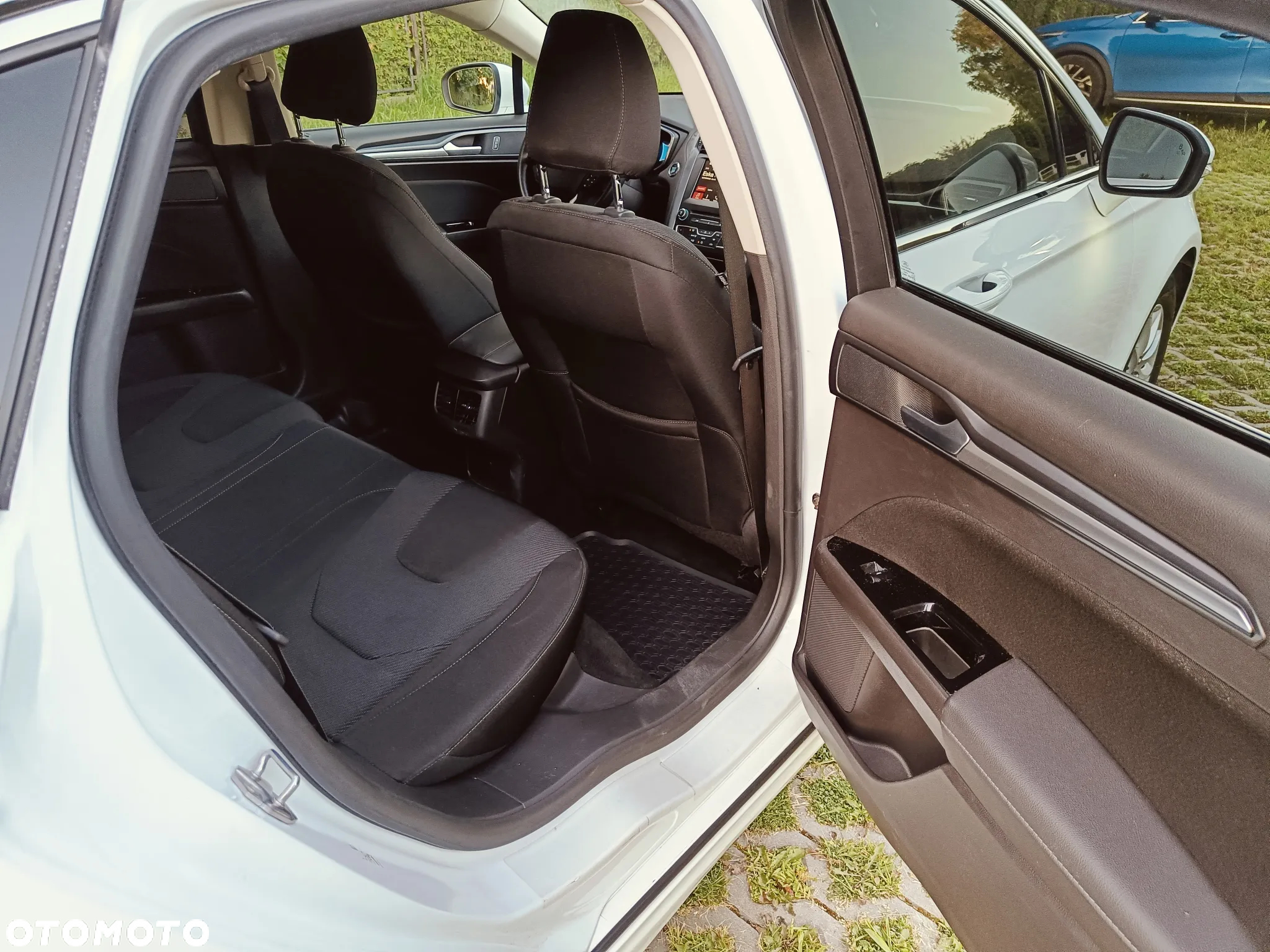 Ford Mondeo 2.0 Hybrid Titanium - 13