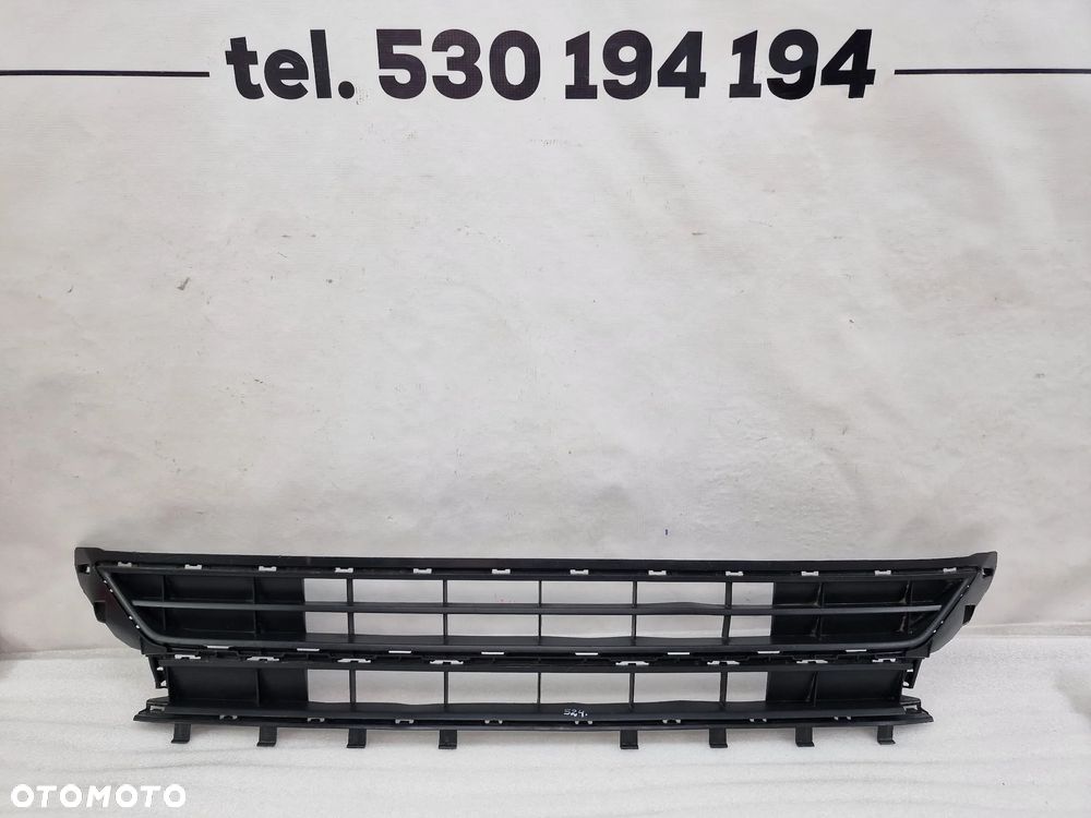 VW POLO VI 2G0 17- KRATKA ŚRODKOWA , NR 2G0853677L , NR AUKCJI KR524 - 1