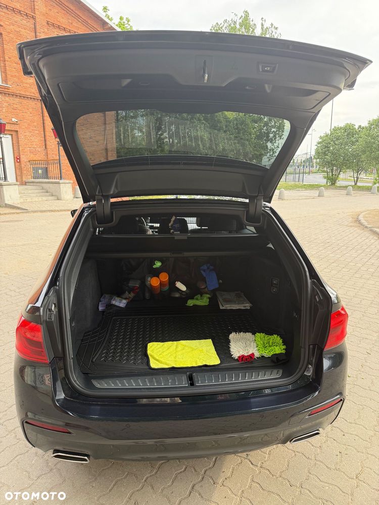 BMW Seria 5 518d - 17