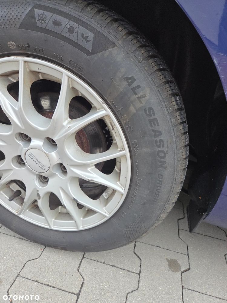 Renault Megane 1.6 16V 100 Authentique - 12