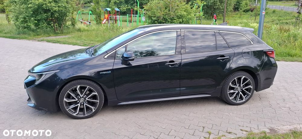 Toyota Corolla 2.0 Hybrid Executive - 12