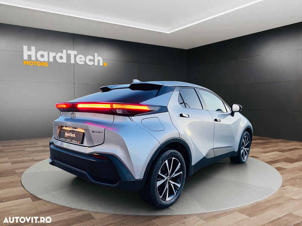 Toyota C-HR 2.0 PHEV 223 CP 4x2 CVT Dynamic - 4