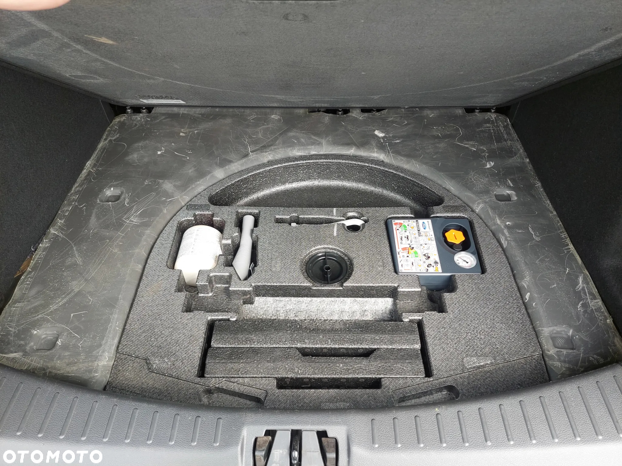Ford Kuga 1.5 EcoBlue FWD Titanium - 32