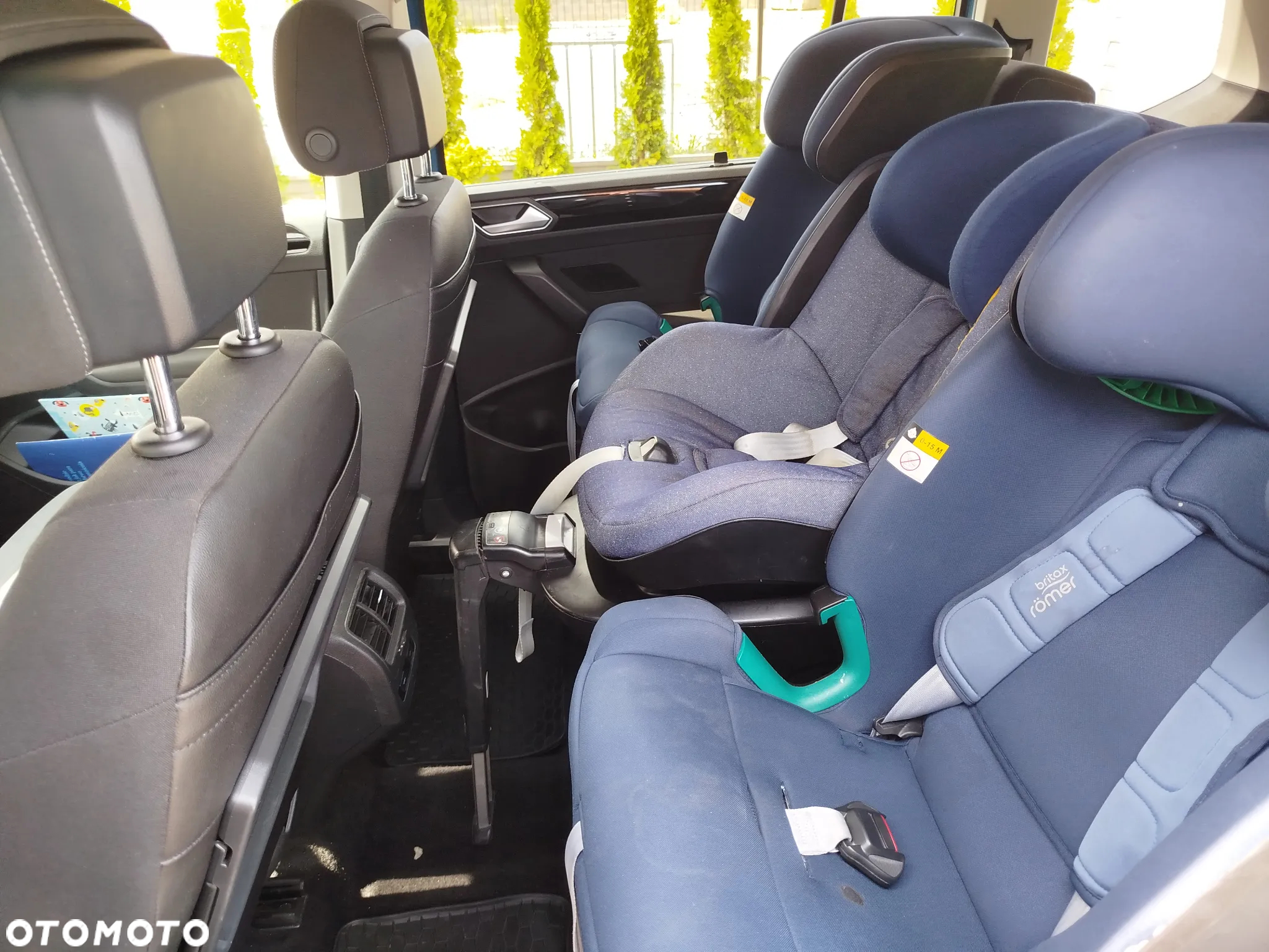 Volkswagen Touran 2.0 TDI BMT Comfortline Plus DSG - 9
