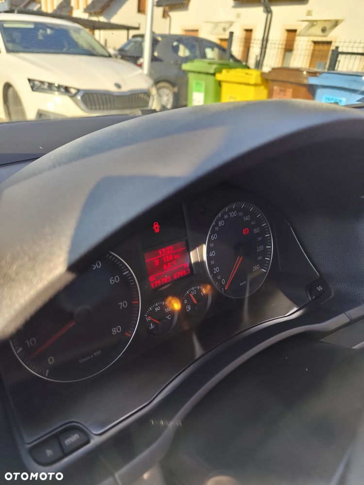 Volkswagen Jetta 1.4 TSI Comfortline - 5