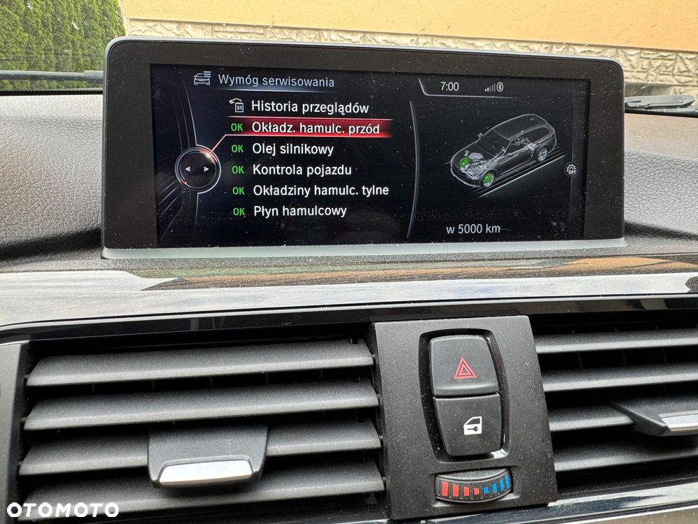 BMW Seria 3 320d xDrive - 11