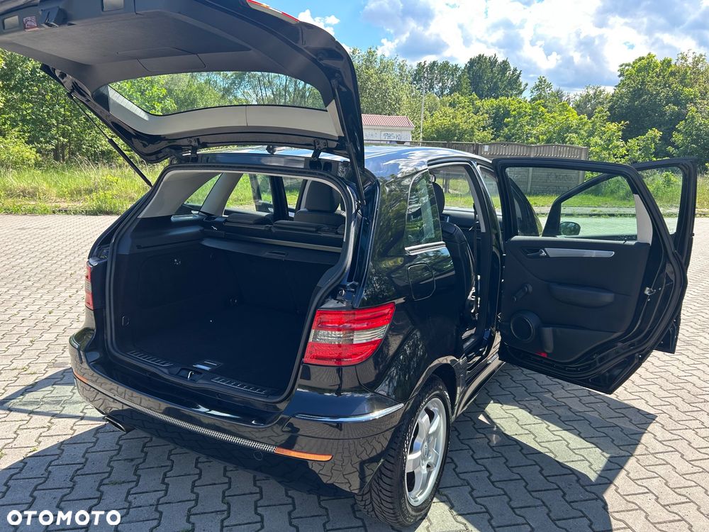 Mercedes-Benz Klasa B - 21