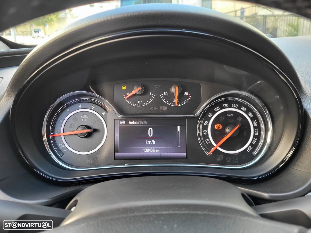 Opel Insignia Sports Tourer 1.6 CDTi Executive S/S - 17