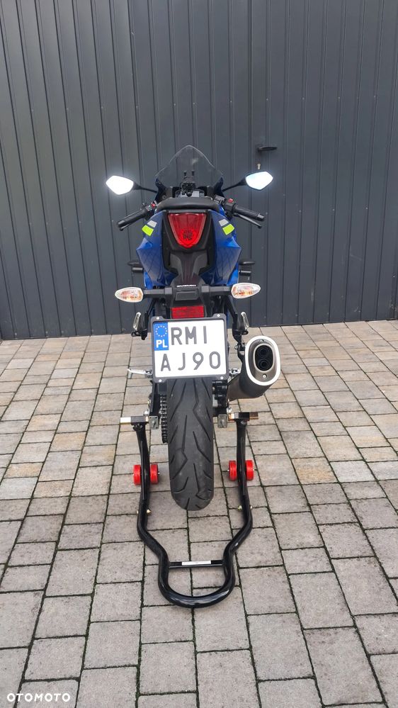 Suzuki GSX-R - 3