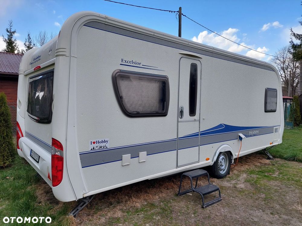 Hobby 560 Excelsior Mover Solar TV/DVD Radio Hi-Fi Isabella Łazienka / WC - 9